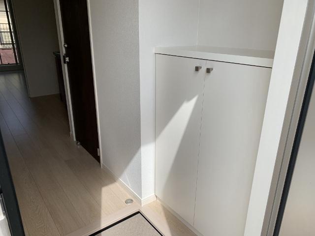 コンフォーティア八千代 玄関