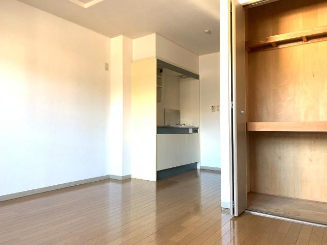 コンフォースＫ 洋室～キッチン