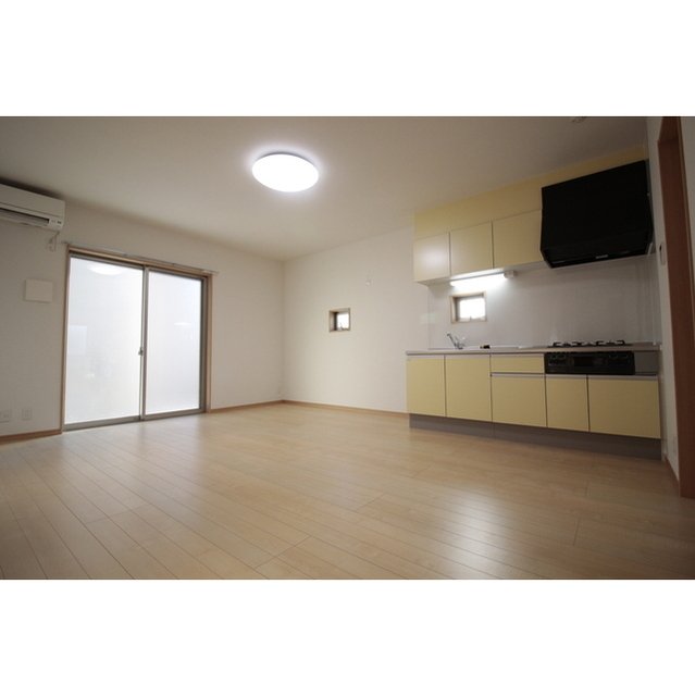 アムールSⅢ101号室 リビング