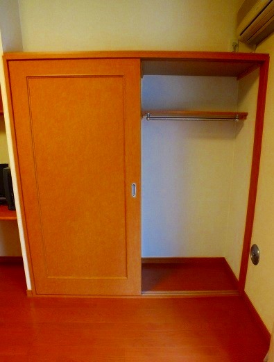 レオパレスクレインヒルズ 内観