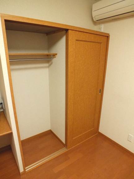 レオパレスメルズ 内観