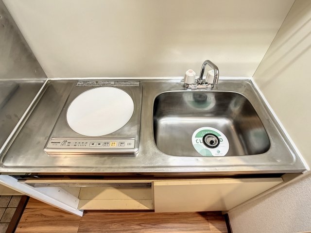 メゾンカルム横浜4階 1口IHコンロ