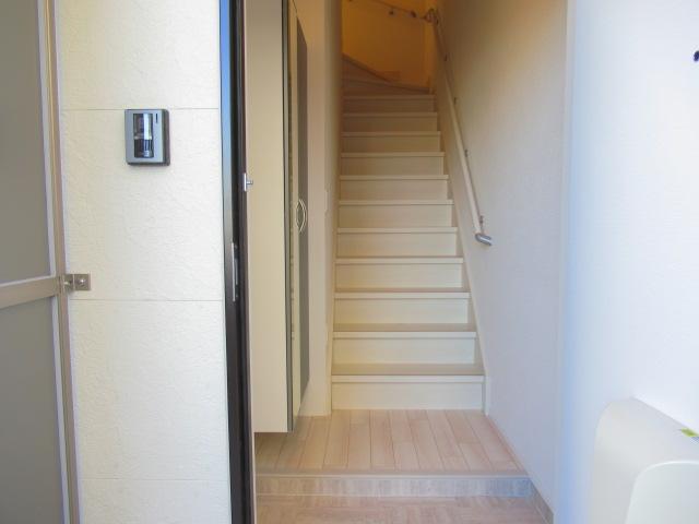 クリンティ 玄関