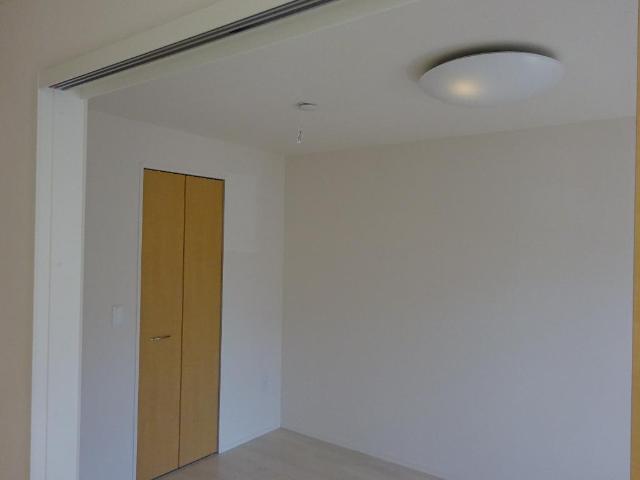 リヴァージュ登戸202号室 リビング