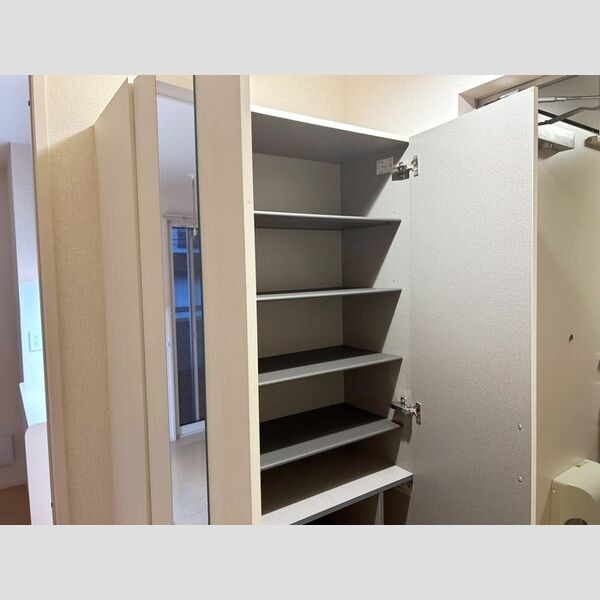 PARK　HILLS　MIYAKO　A301号室 シューズボックス