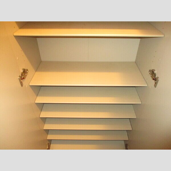 プチ・メゾンK&K201号室 201(シューズボックス)