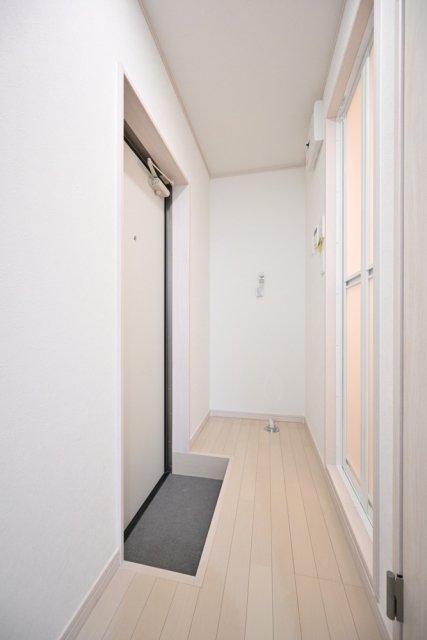 ＡＰＴ西新井1階 玄関