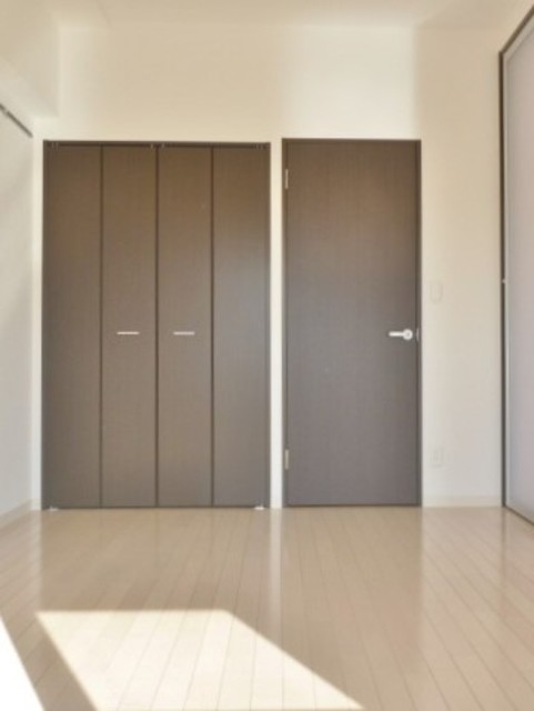 ファミーリェ希望ヶ丘　Ａ棟 洋室１　※別号室の参考写真(現況優先・仕様違いの場合あり)