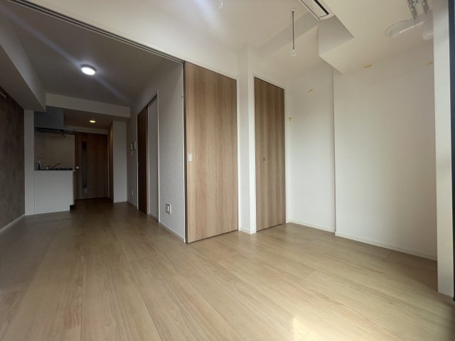 ハーモニーレジデンスグローバルキャピタル1201号室 リビング