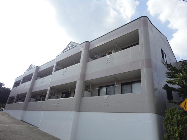 エクセルハイム 外観写真（昼）