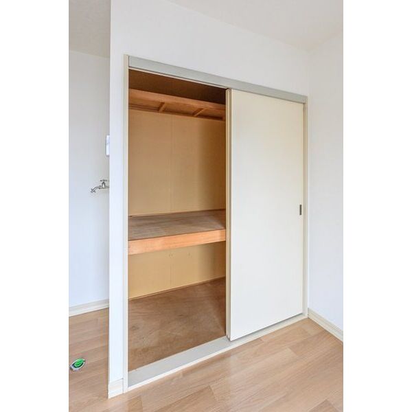 スターヒル清水 収納