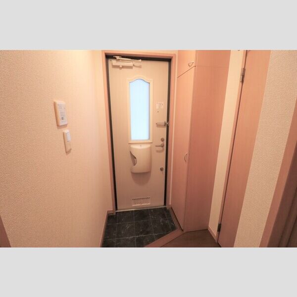 エターナヴィレッジ　A/BB102号室 同建物別部屋の参考画像