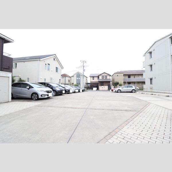 リ・サクラ　A 駐車場