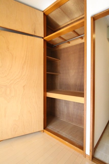 アーク境南町 クローゼット