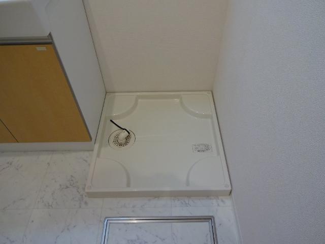 ホープ102号室 洗濯機置場