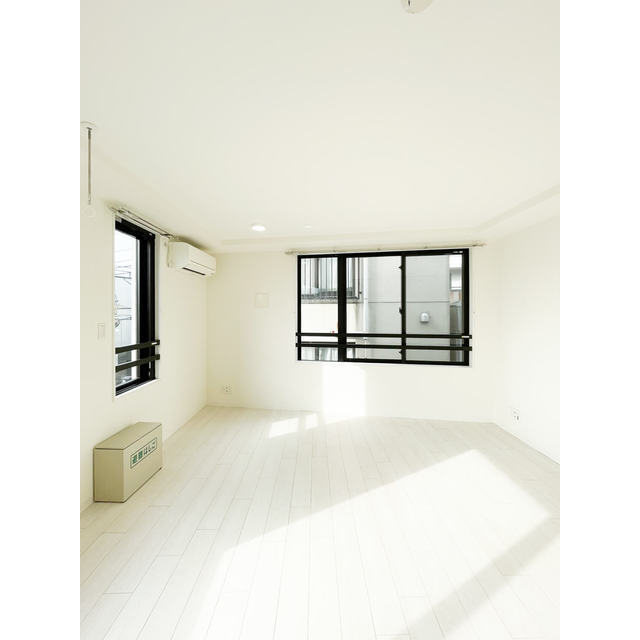 LIVART  SEASON南台 リビング