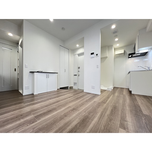 三田ハウス ２面採光・LDK9帖