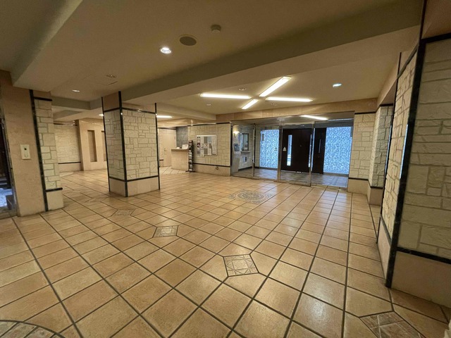 グランド・ガーラ西麻布1階 建物の内部です