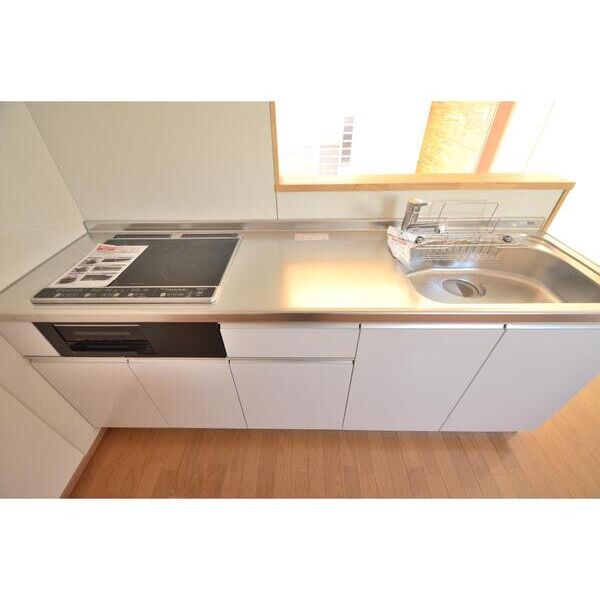 フォレストメゾン聖蹟C105号室 キッチン