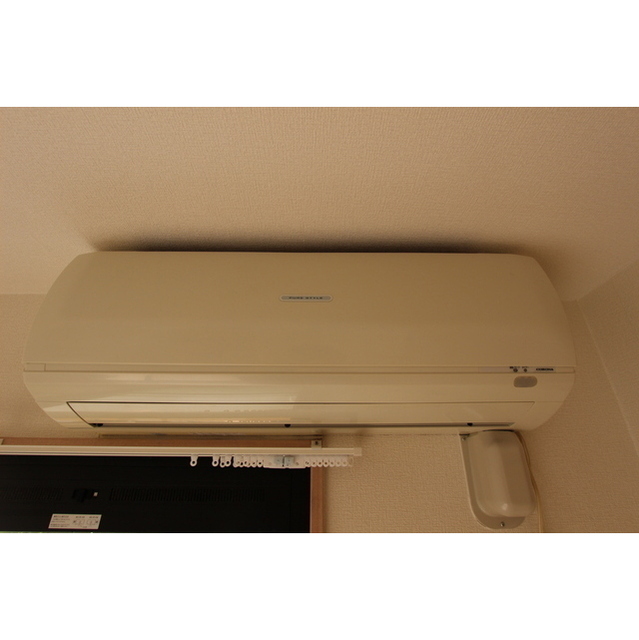 ロワジール103号室 電気エアコン