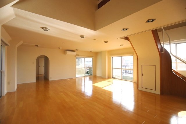 石川ビル リビング