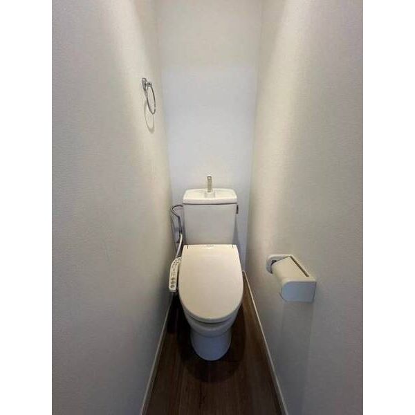 アルカンシェル薬園台0104号室 トイレ