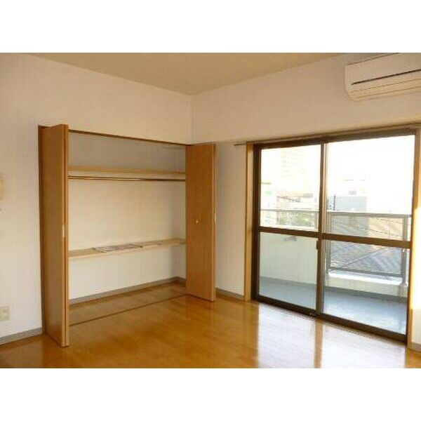 サル・ドュ・セジュール0402号室 部屋その他