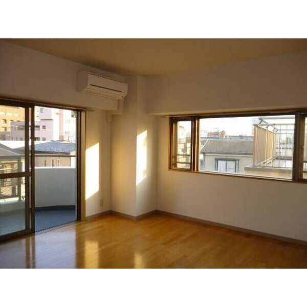 サル・ドュ・セジュール0402号室 部屋その他