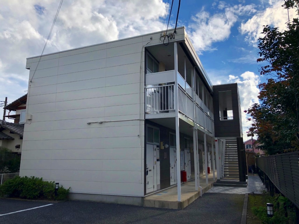 レオパレスシャルマンⅡの外観画像