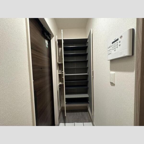 セレスティア扇Ⅴ102号室 シューズボックス