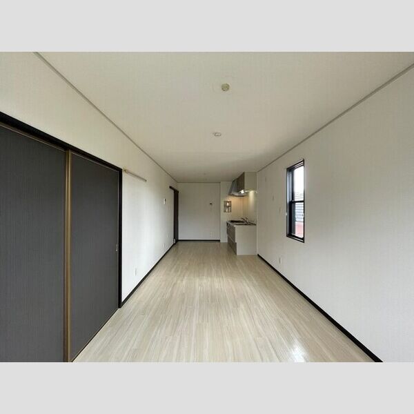 エバーグリーン　Ⅱ201号室 洋室