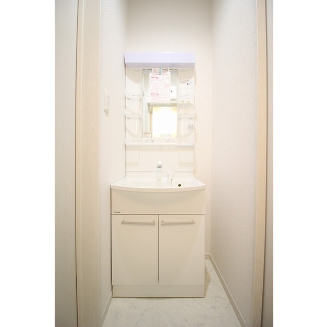 フォルビテッツァ松ヶ丘210号室 内観