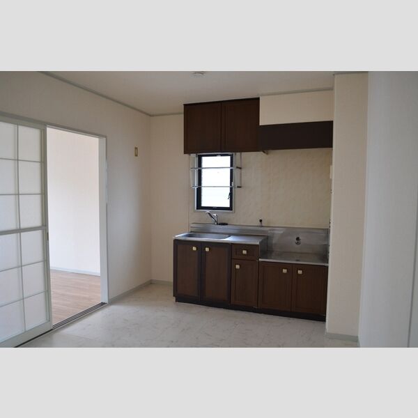 ネオサカエハイツ ダイニングキッチン