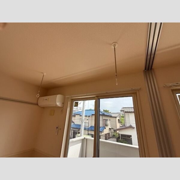 ラヴィーベル　西館 室内物干し