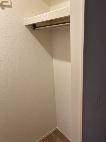 セジュール曙町103号室 収納