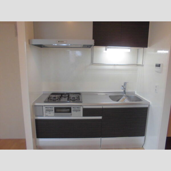 ラ　ルーチェ302号室 キッチンはガス3口グリル付き♪