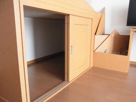 レオパレスプレミール 内観