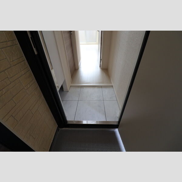 ミルトハウス 301　玄関