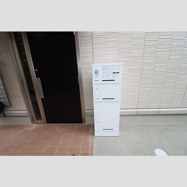 シャルム 宅配ボックス