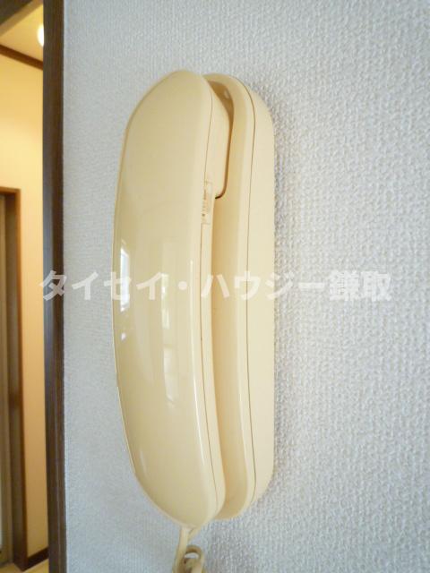 Ｏ・Ｓハイム0101号室 来訪者が確認できるインターホンです。