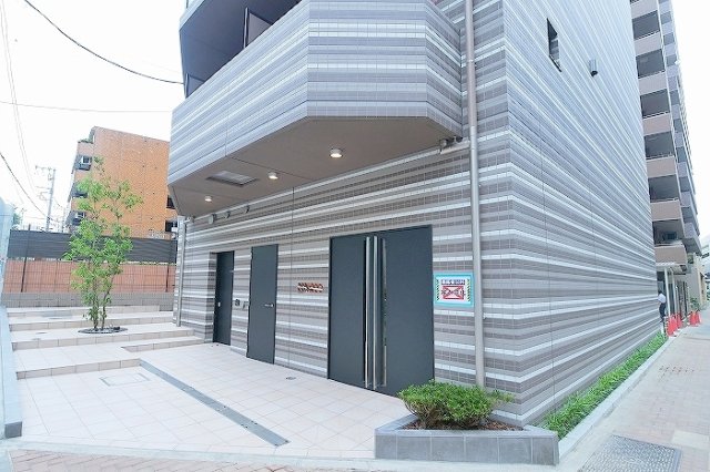 PREMIUM CUBE 池袋要町2階 外観