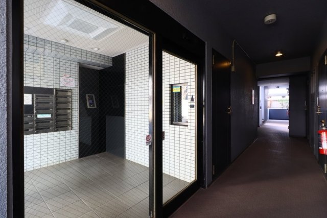 ダイホープラザ練馬3階 エントランス