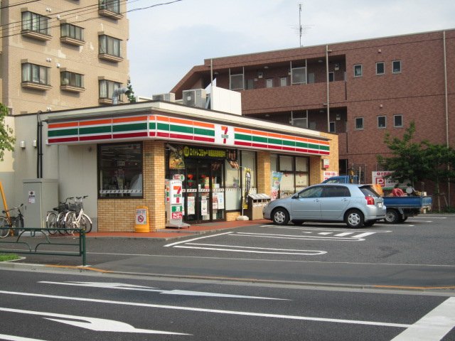ダブルクインテット セブンイレブン練馬石神井高校前店まで456ｍ