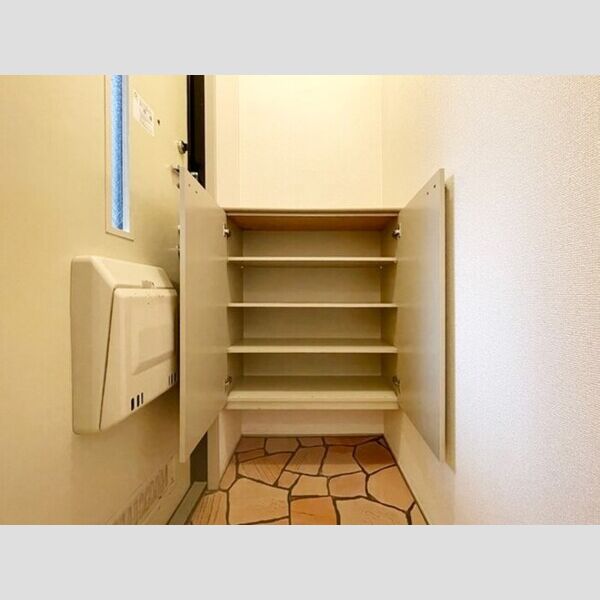 クレールシャンブル　A102号室 靴箱