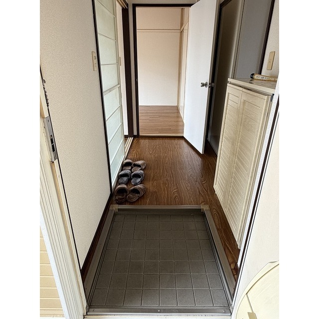 ＬＩＢＲＥ　ＬＩＦＥ　Ｂ棟 玄関