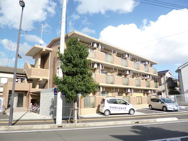 Ｃｈａｒｍａｎｔ 外観