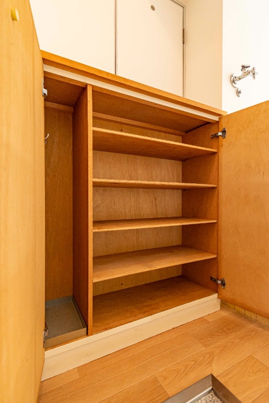 グランドメゾン鶴見 シューズボックス