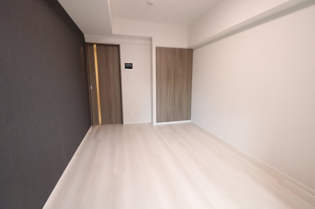 GENOVIA横浜石川町0204号室 リビング