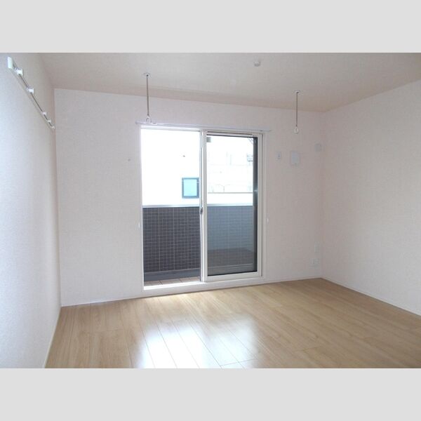 エスポワール南太田302号室 洋室