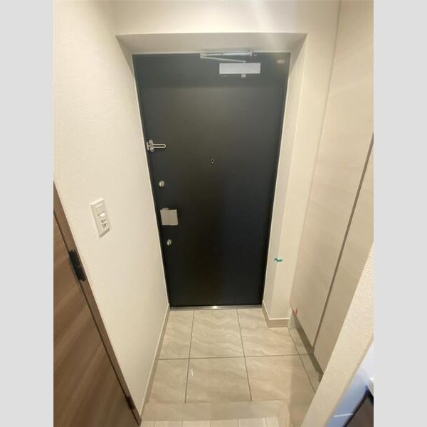 MAXIV東京HN510号室 玄関